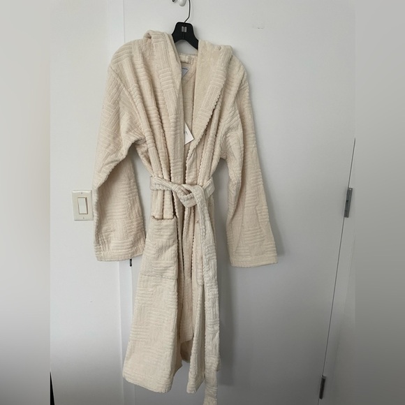Bottega Venetia Interrecio luxury bathrobe in beige NWT - Picture 5 of 10